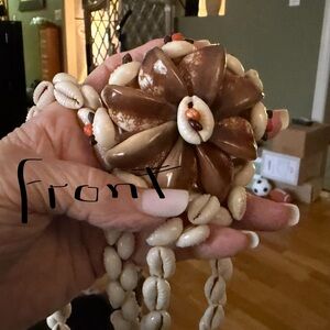 Large Hawaiian Shell Medallion Lei Necklace 14” Drop